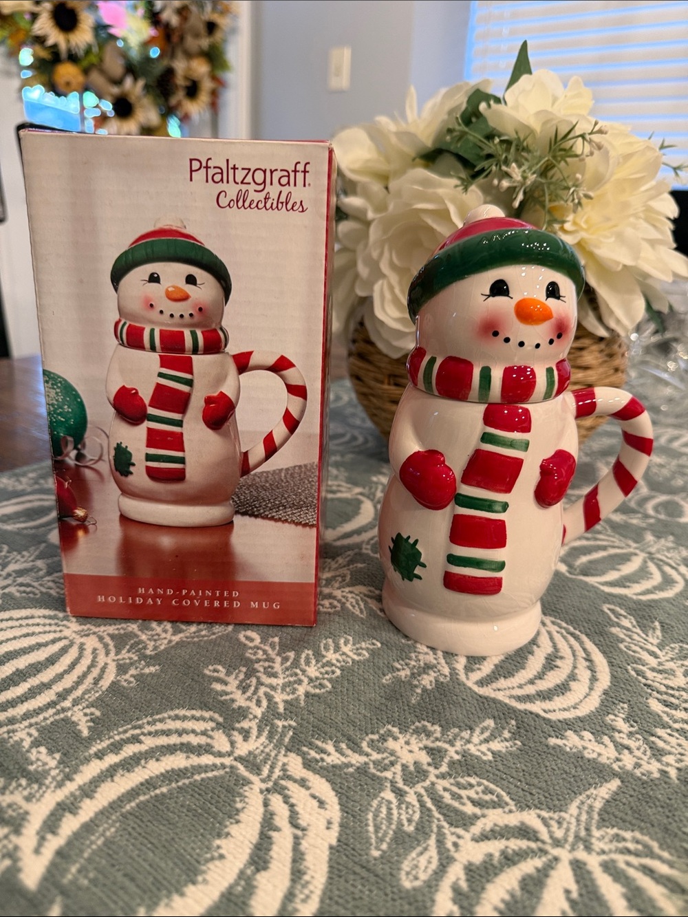 Pfaltzgraff collectibles Snowman covered mug handpainted
